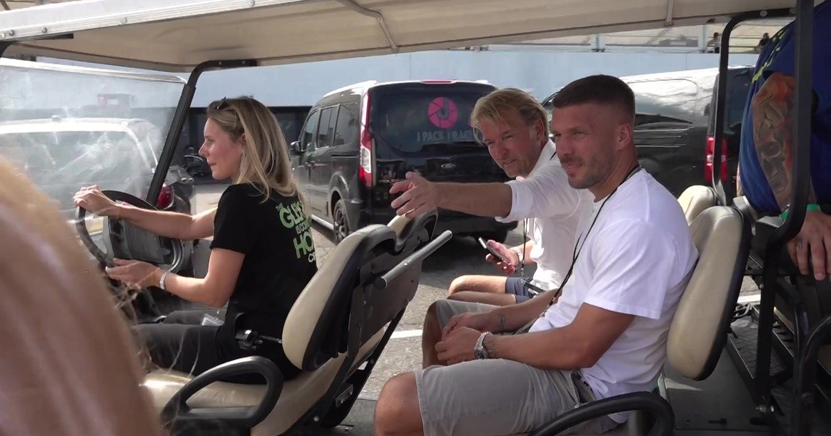 Lukas Podolski am Hockenheimring Erstes Glücksgefühle Festival zieht